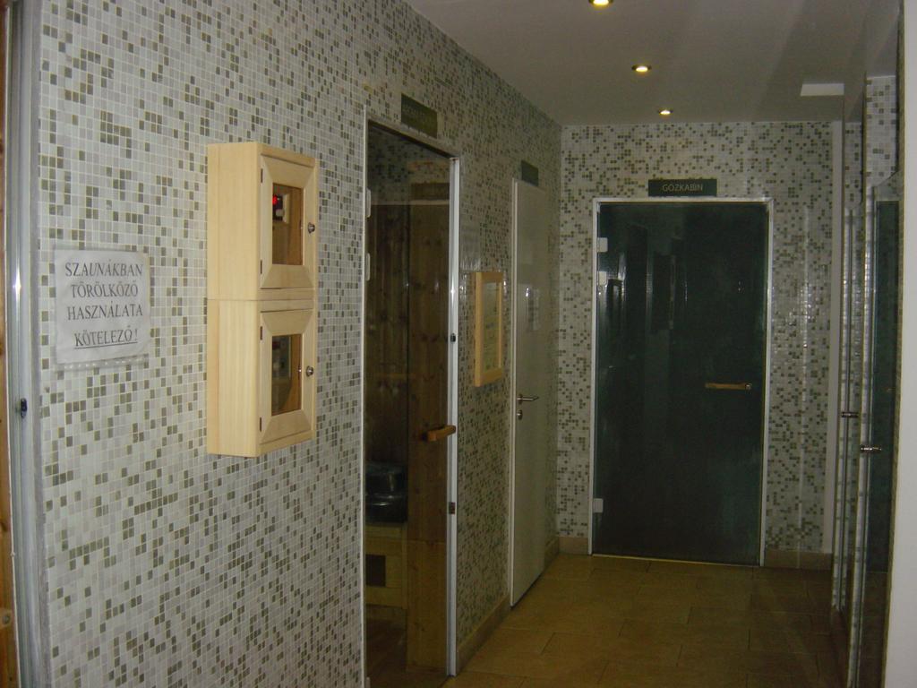 Club 218 Wellness Studio Siofok Luaran gambar